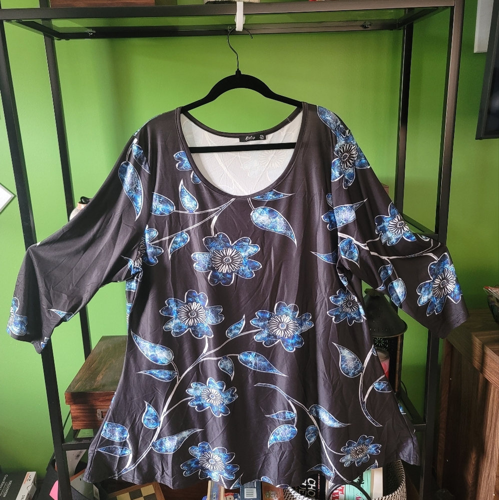 Lily Charcoal and Azure Floral Tunic